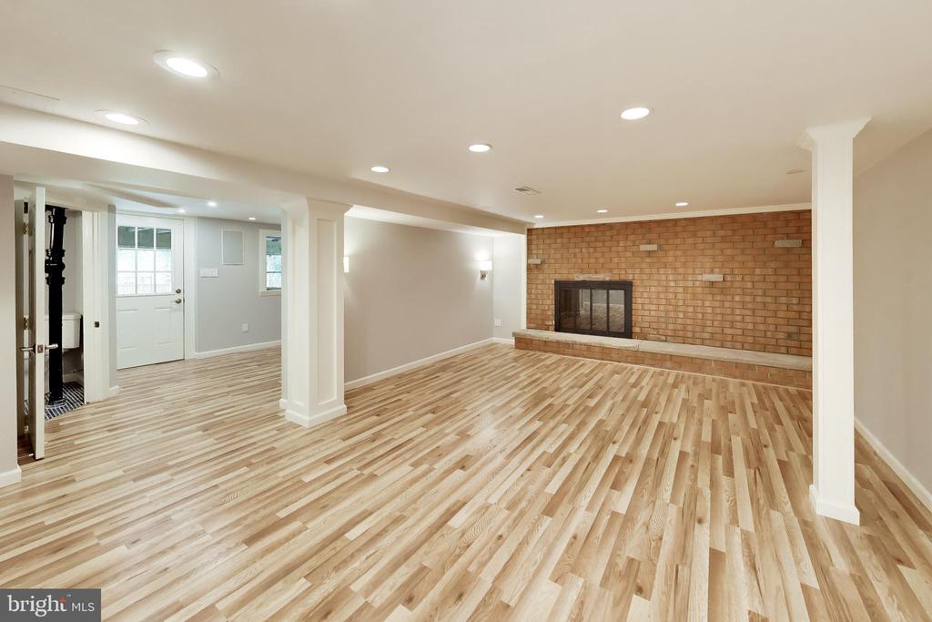 Residential in ANNANDALE 5