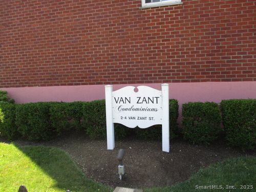 a2-4 Van Zant St, Norwalk, CT, 06855-1715 | Card Image