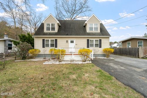 328 Stone Church Rd, Ballston Spa, NY, 12020-4610 | Card Image