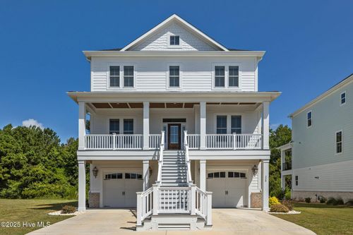 220 Colleton Sq, Newport, NC, 28570-4564 | Card Image