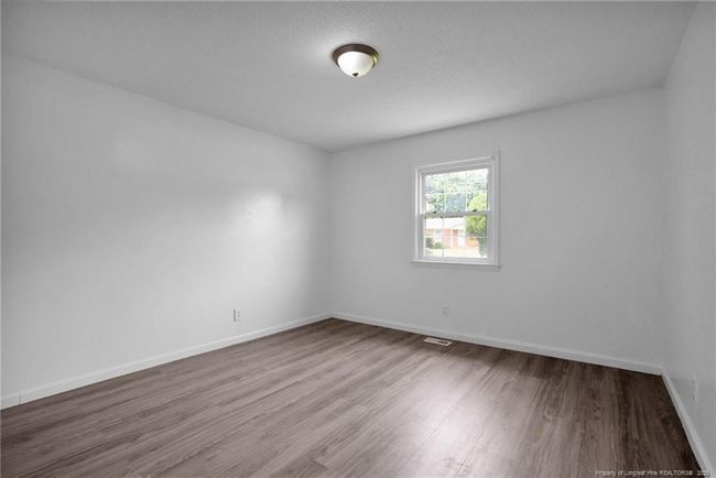 Photo 19 | Image 19