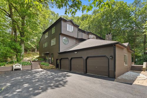 202 High Wood Dr, South Glastonbury, CT, 06073-2910 | Card Image