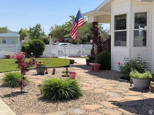 804 Fleetwood Dr, Tooele, UT, 84074-2558 | Card Image