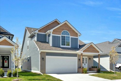 27621 Maryjane Ln E, New Baltimore, MI, 48047-2917 | Card Image