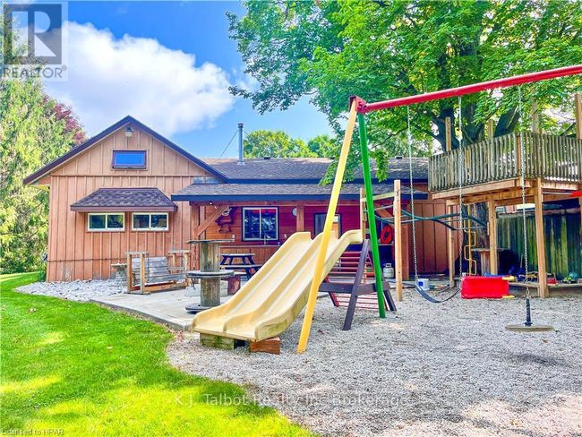 81276 Westmount Line, House other with 3 bedrooms, 4 bathrooms and 10 parking in Goderich ON | Image 39