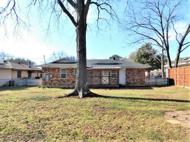 2006 Shawnee St, House other with 3 bedrooms, 2 bathrooms and null parking in Denton TX | Image 24