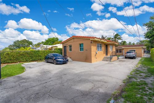 94 Nw 69th St, Miami, FL, 33150-4022 | Card Image