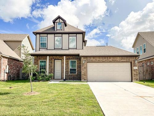 3226 Cloud Crest Ln, Dickinson, TX, 77539-1135 | Card Image