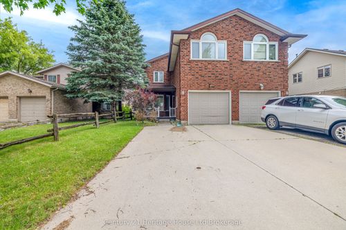 8 Mohican Dr, Woodstock, ON, N4T1H5 | Card Image