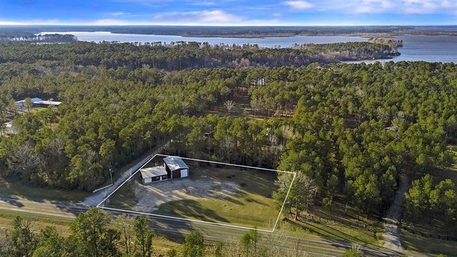 5063 State Highway 147, House other with 1 bedrooms, 1 bathrooms and 5 parking in Zavalla TX | Image 5