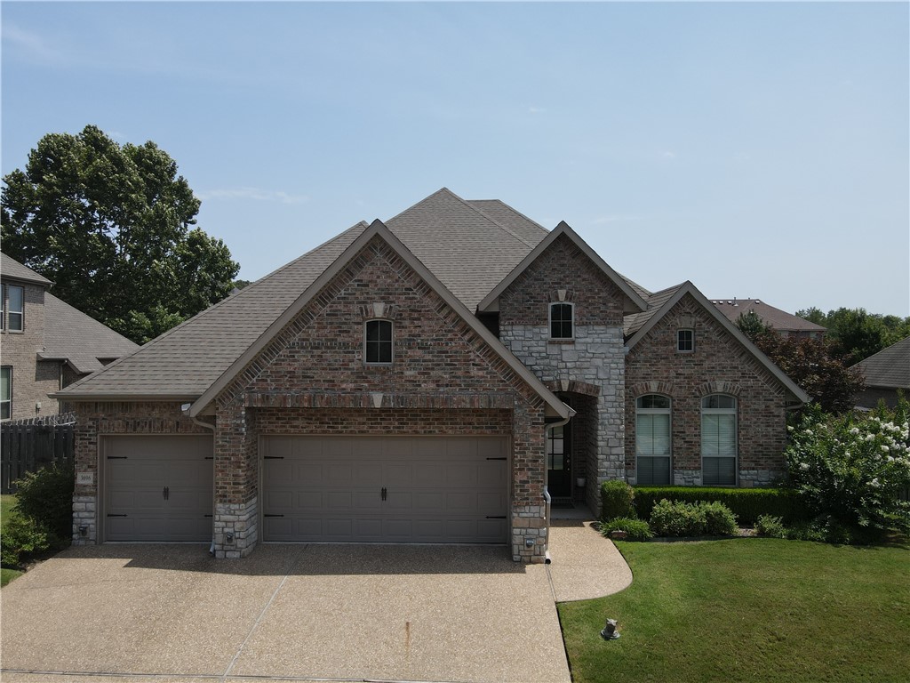 Jules Verne Ave, Fayetteville, AR 72704