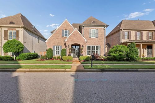 1861 Enclave Hollow Ln E, Germantown, TN, 38139-5733 | Card Image