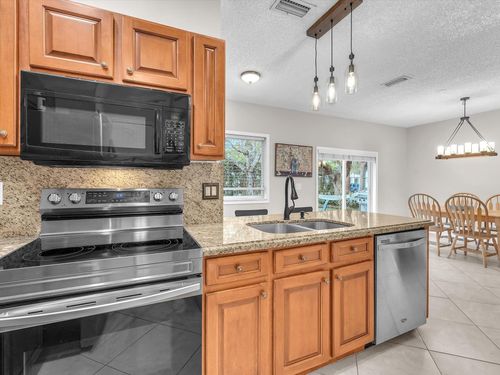 4776 Lago Vista Dr, Coconut Creek, FL, 33073-4930 | Card Image