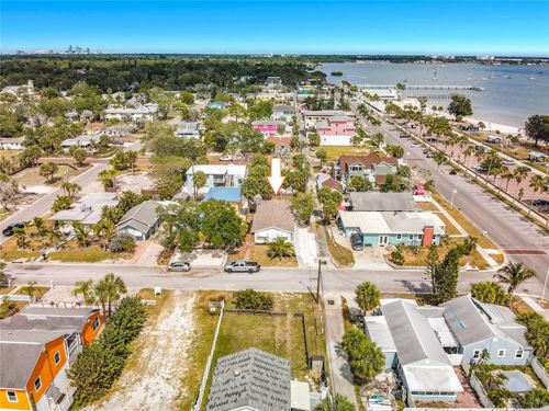 3120 Dupont St S, GULFPORT, FL, 33707-6054 | Card Image