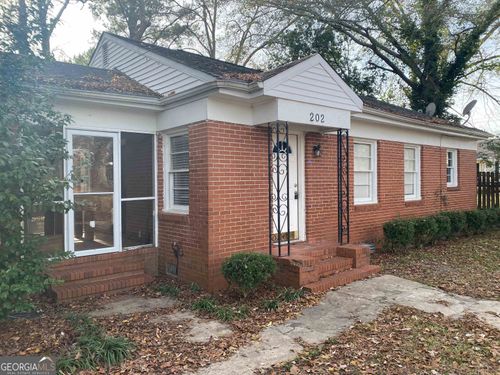 202 Academy St, Byron, GA, 31008-7018 | Card Image