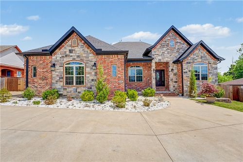 1123 S 13th St, Rogers, AR, 72758-5103 | Card Image