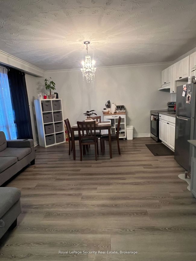 97 John St E, House other with 2 bedrooms, 1 bathrooms and 1 parking in Bradford West Gwillimbury ON | Image 8