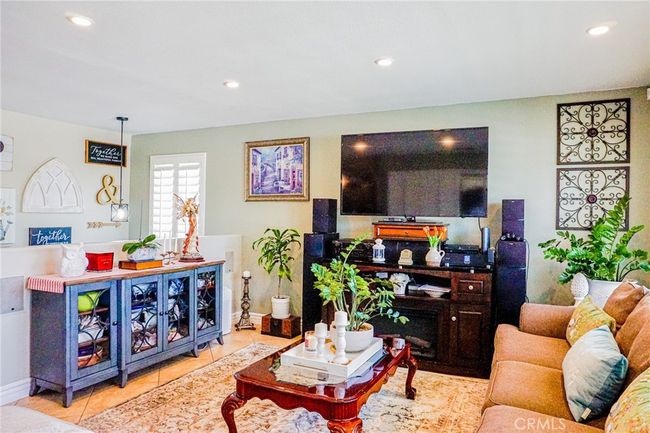 35 - 23215 Caminito Andreta, Condo with 2 bedrooms, 2 bathrooms and 2 parking in Laguna Hills CA | Image 15
