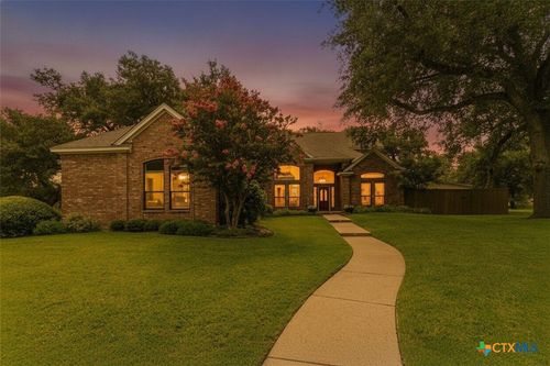 117 Twelve Oaks Dr, Temple, TX, 76504-2179 | Card Image