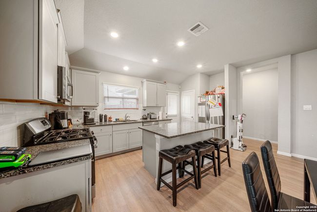 31646 Untrodden Way, House other with 4 bedrooms, 2 bathrooms and null parking in Bulverde TX | Image 10