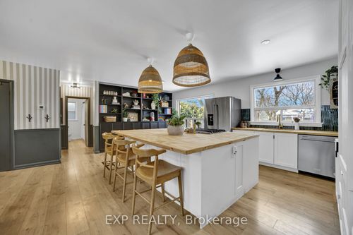 271 Linden Ave, Burlington, ON, L7L2P4 | Card Image