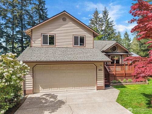 3801 Green Mountain Rd Nw, Bremerton, WA, 98312-9540 | Card Image