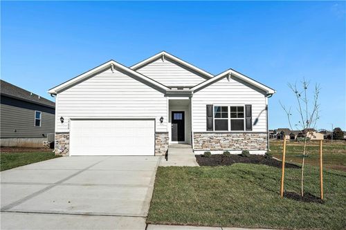 601 Short St, Liberty, MO, 64068-1838 | Card Image
