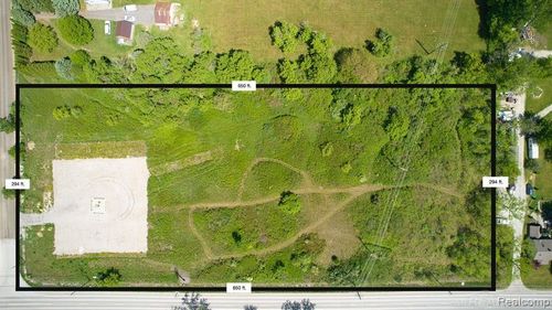 28937 26 Mile Rd, Lenox, MI, 48048-2502 | Card Image