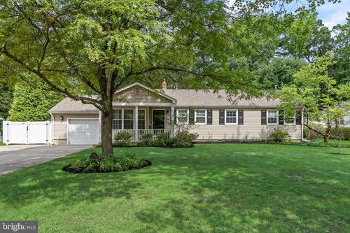 623 Devon Rd, MOORESTOWN, NJ, 08057-1654 | Card Image