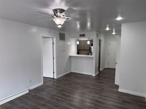 206-4300 Congress Avenue, Dallas, TX, 75219 | Card Image