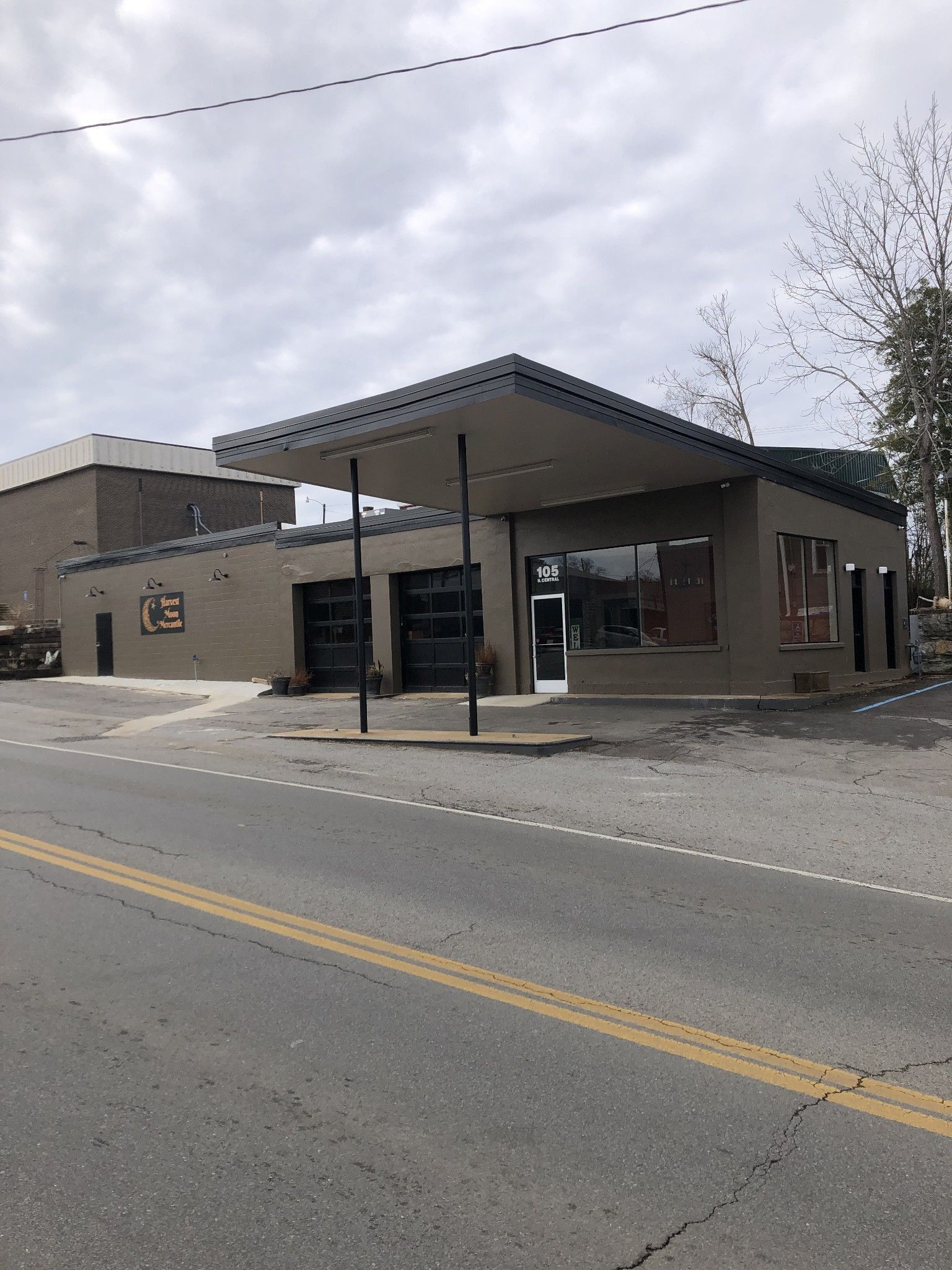 105 N Central Ave, Centerville, TN 37033