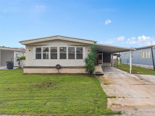 137 Pine Tree Dr, DEBARY, FL, 32713-9722 | Card Image