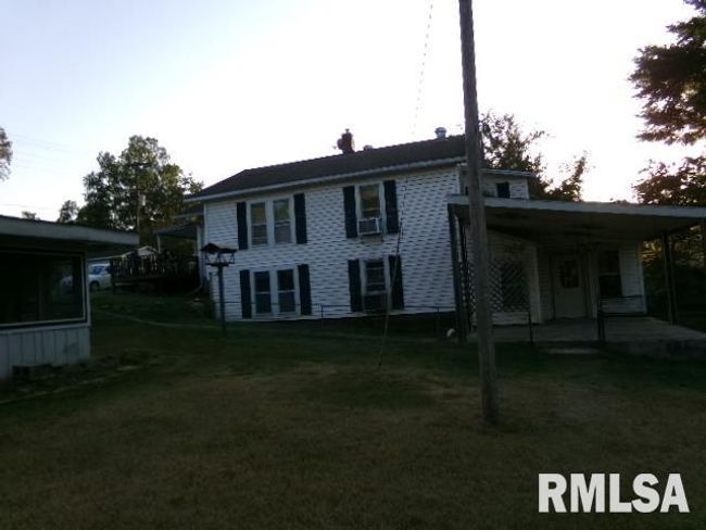 318 Williams St, House other with 4 bedrooms, 2 bathrooms and null parking in Rosiclare IL | Image 4