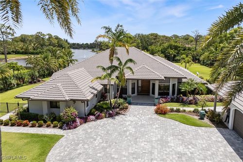 6582 Trail Blvd, Naples, FL, 34108-2742 | Card Image