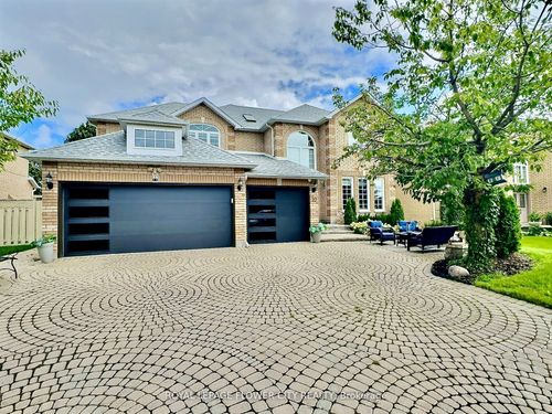 70 Colonel Bertram Rd, Brampton, ON, L6Z4T6 | Card Image