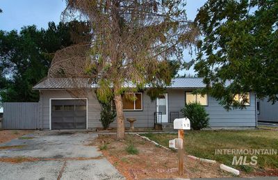 162 Nw 17th St, House other with 3 bedrooms, 1 bathrooms and 1 parking in Ontario OR | Image 2