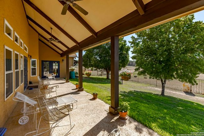 221 Cypress Estates Pkwy, House other with 3 bedrooms, 2 bathrooms and null parking in Ingram TX | Image 35