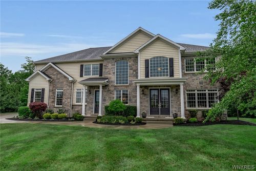 9822 Willowleaf Ct, Clarence Ctr, NY, 14032-9186 | Card Image