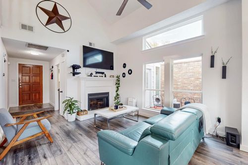 1324 Paintbrush St, Mesquite, TX, 75149-2638 | Card Image