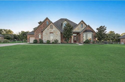 132 Silver Rose Blvd, Burleson, TX, 76028-2877 | Card Image