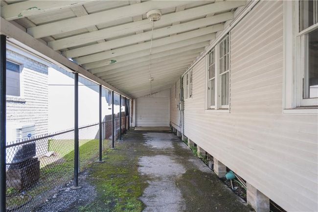 Side yard/storage (left side) | Image 8