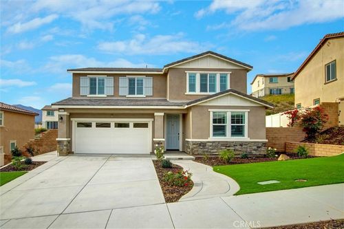 11658 Arch Hill Dr, Corona, CA, 92883-1679 | Card Image