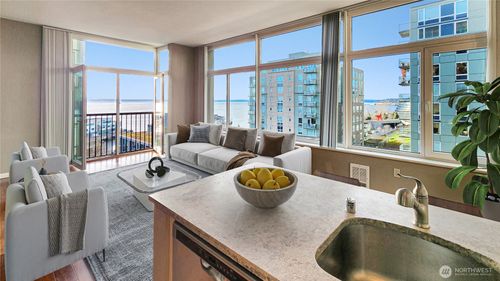 apt-6010-2717 Western Ave, Seattle, WA, 98121-1163 | Card Image