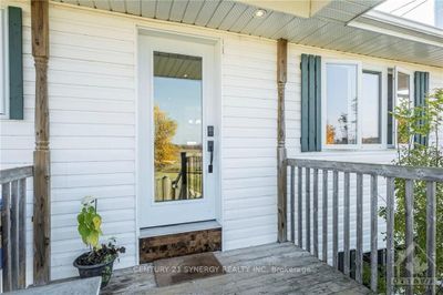 6692 Belmeade Rd, House other with 3 bedrooms, 2 bathrooms and 8 parking in Osgoode ON | Image 3