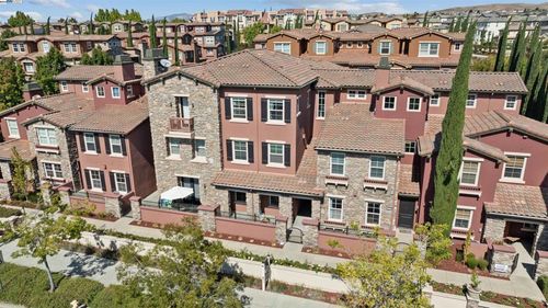 3567 Central Pkwy, Dublin, CA, 94568-4810 | Card Image