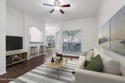 613-7800 Point Meadows Dr, Jacksonville, FL, 32256-4606 | Card Image