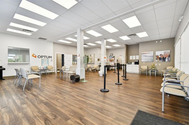 Waiting room | Image 16