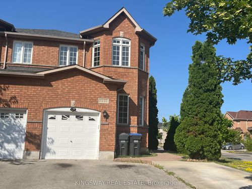 5998 Gant Cres, Mississauga, ON, L5V2T6 | Card Image