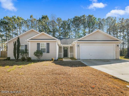 105 Clymer Ct, Hubert, NC, 28539-4676 | Card Image