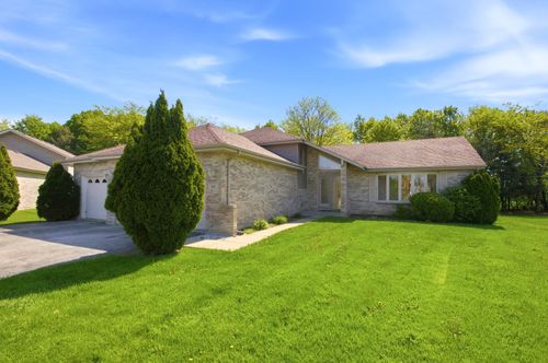 301 Providence Dr, Matteson, IL, 60443-1190 | Card Image